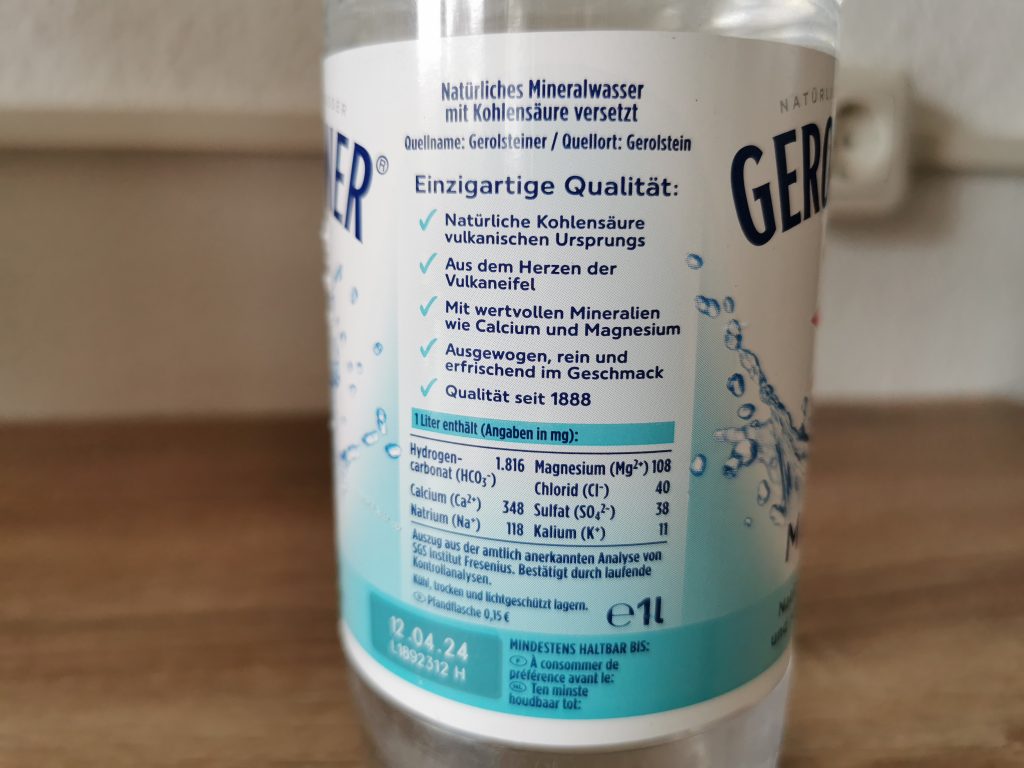 Gerolsteiner medium Mineralwasser Ettikett