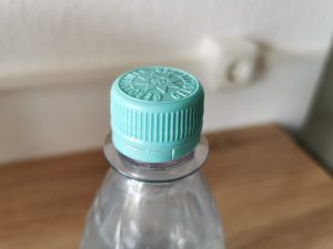 Gerolsteiner medium Mineralwasser Verschluss