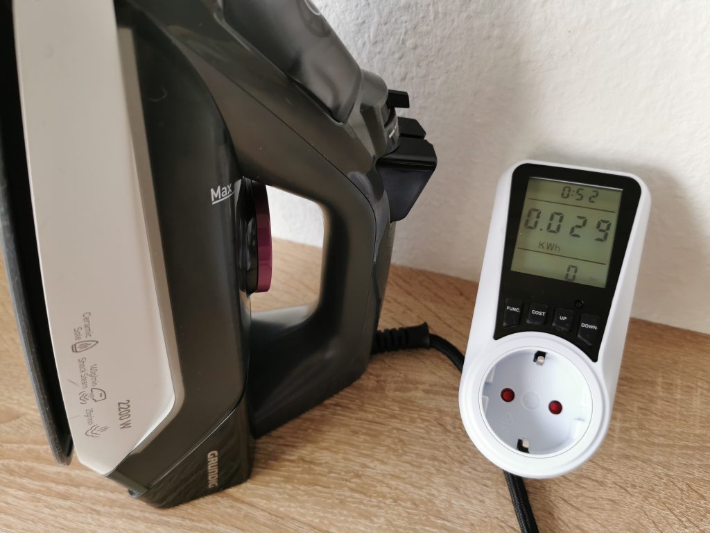 Grundig SI 4850 Dampfbügeleisen Stromverbrauch hohe Stufe