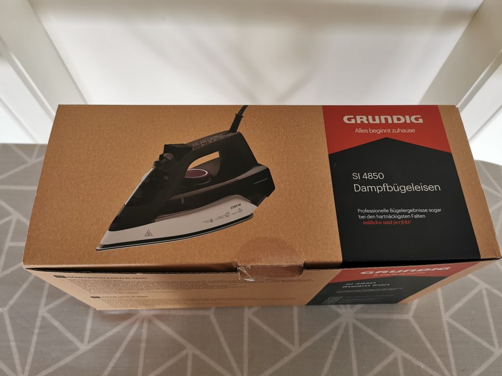 Grundig SI 4850 Dampfbügeleisen Verpackung von oben