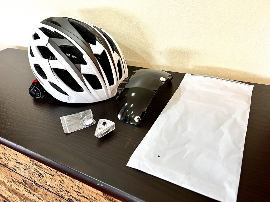 Shinmax NR-096 Fahrradhelm mit Zubehör