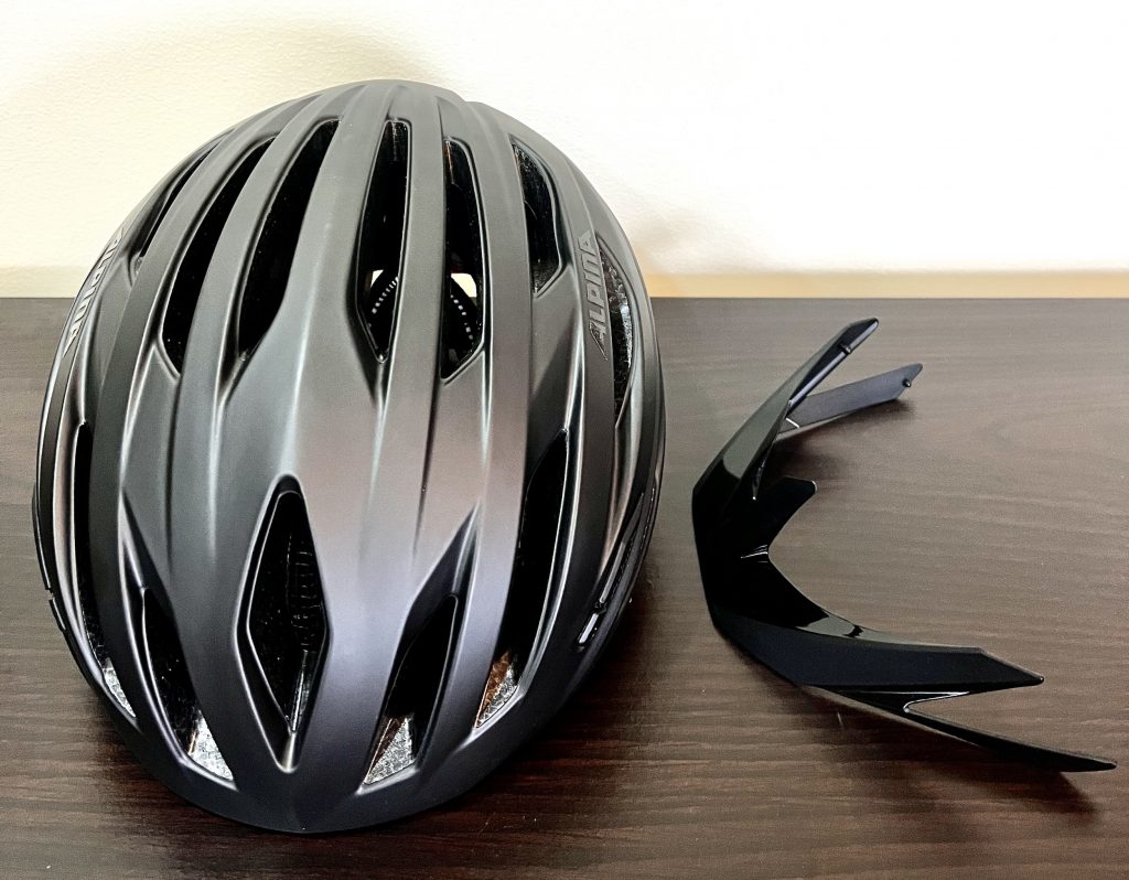Alpina Haga LED Fahrradhelm Frontansicht mit Blendschutz