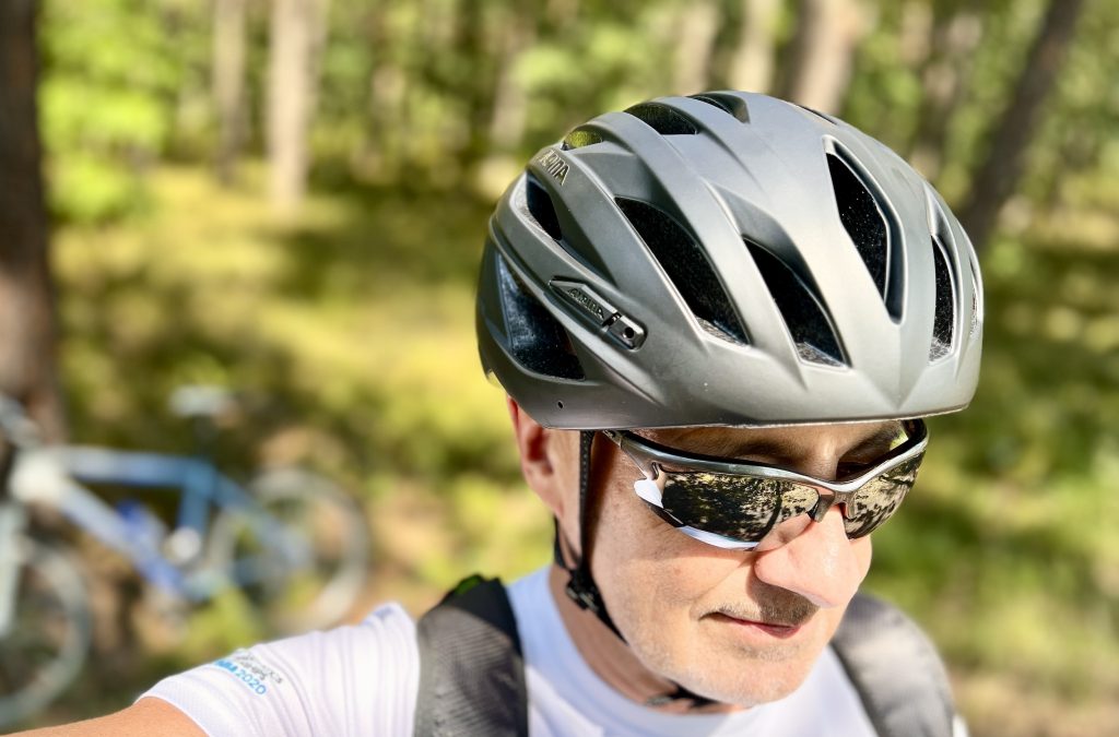 Alpina Haga LED Fahrradhelm Seitenansicht