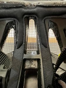 uvex i-vo cc MIPS Fahrradhelm – Innenansicht Insektennetz