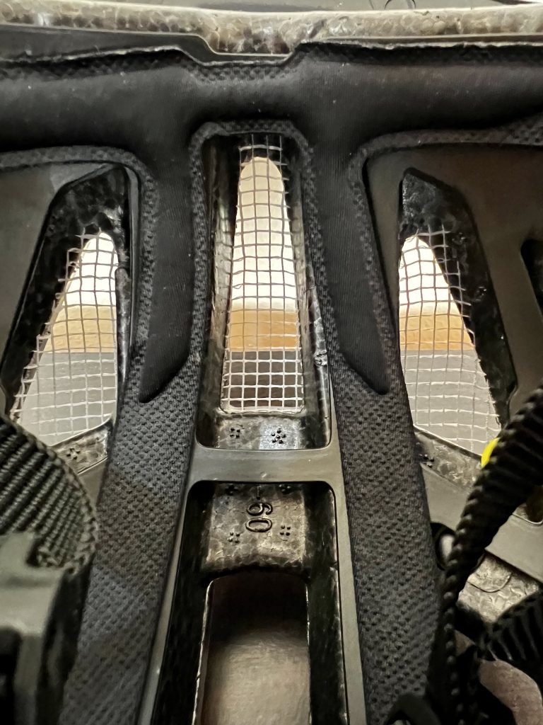 uvex i-vo cc MIPS Fahrradhelm – Innenansicht Insektennetz