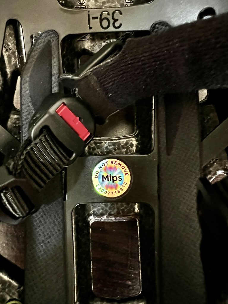 uvex i-vo cc MIPS Fahrradhelm – Innenansicht Rastverschluss