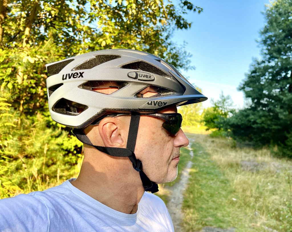 uvex i-vo cc MIPS Fahrradhelm Seitenansicht