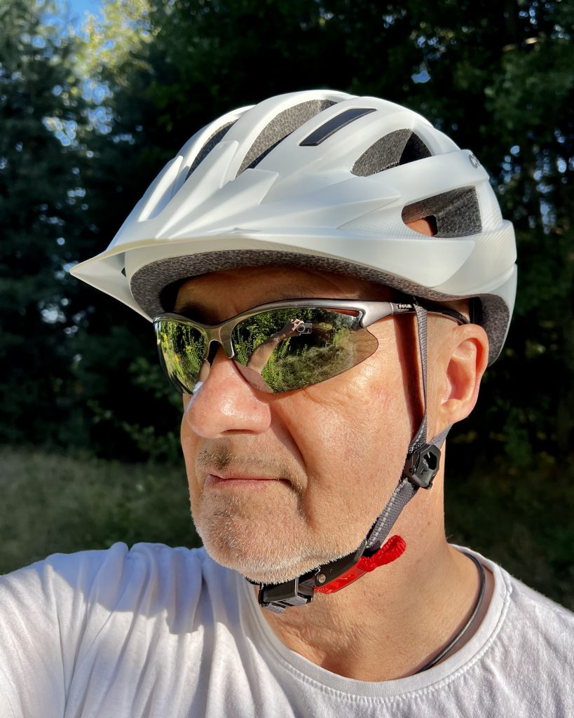 Cratoni Velo-X Fahrradhelm Frontansicht
