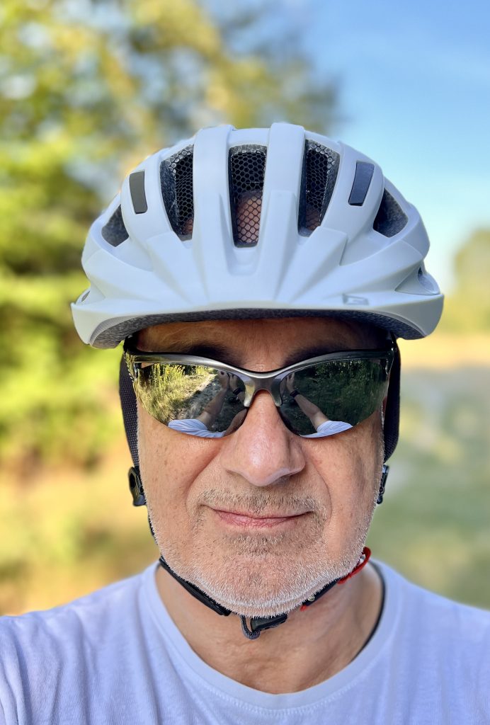 Cratoni Velo-X Fahrradhelm Frontansicht