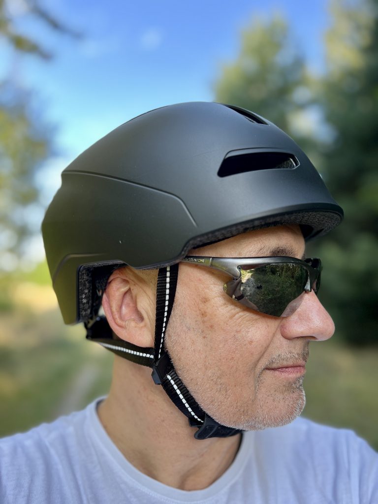 uvex urban planet LED Fahrradhelm Seitenansicht
