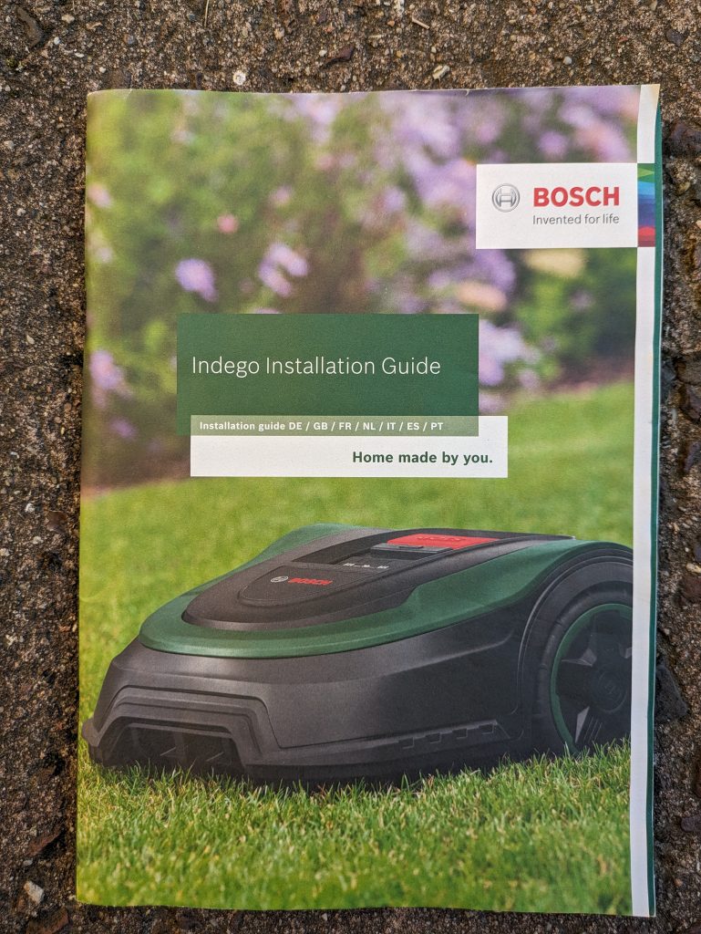 Installationsanleitung des Bosch Home and Garden Indego XS 300 Mähroboters