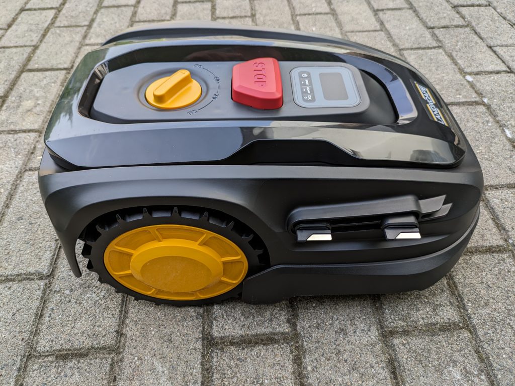 LANDXCAPE LX799 Mähroboter von rechts