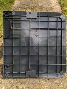 Ladestation des AL-KO Robolinho® 550W Mähroboters von unten