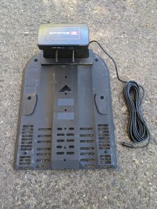 Ladestation des Einhell FREELEXO 1200 LCD BT Mähroboters