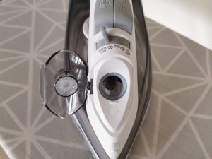 Philips EasySpeed Dampfbügeleisen Wassertank