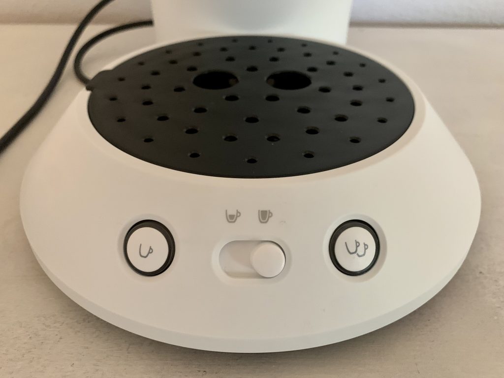 Philips SENSEO® Original Plus CSA210:10 Kaffeepadmaschine Nahansicht Tastenauswahl