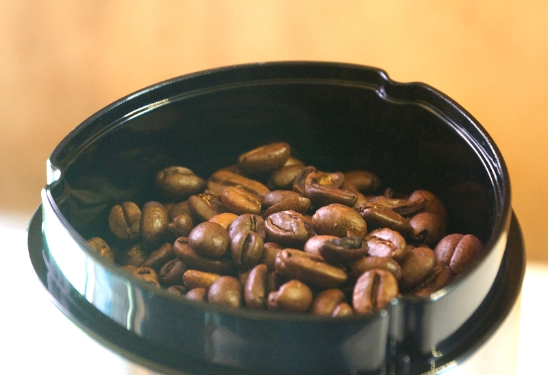 ROMMELSBACHER EKM 100 Kaffeebohnen im Bohnenbehälter
