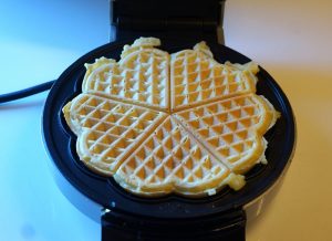 ROMMELSBACHER WA 750 Waffel Backstufe 1