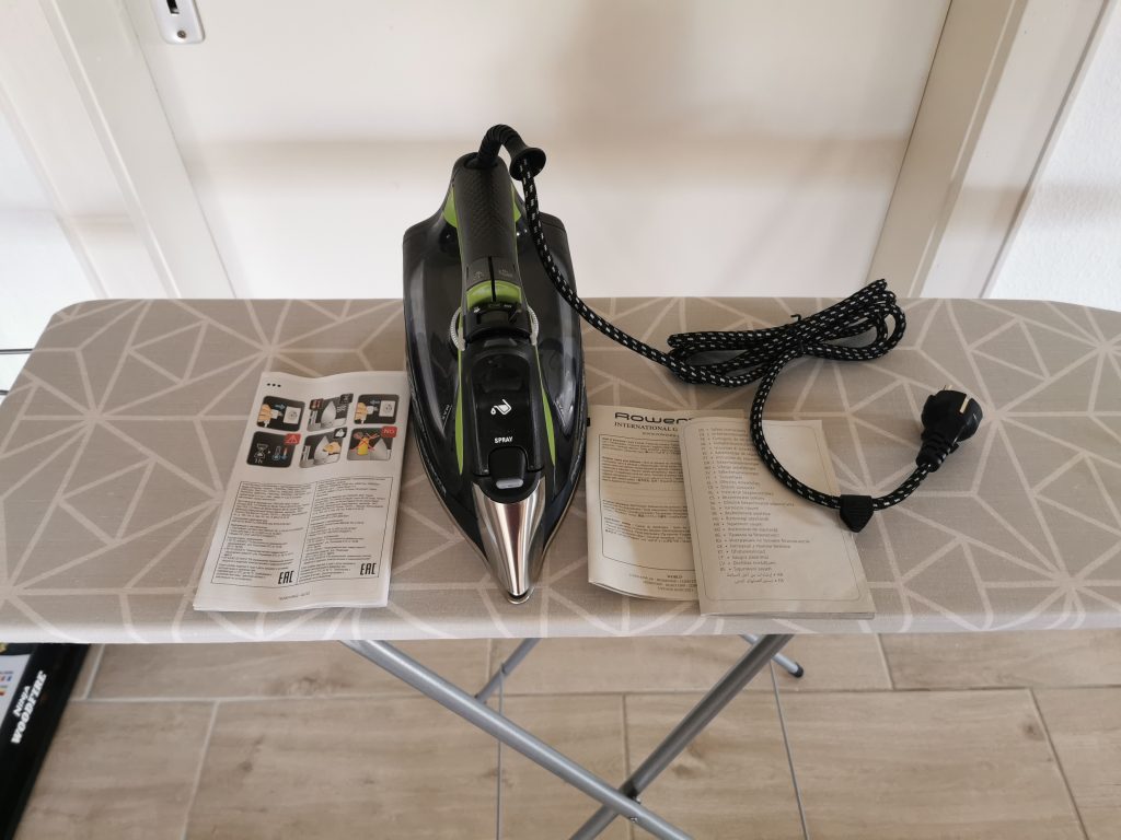 Rowenta DW6330 Eco Intelligence Dampfbügeleisen Lieferumfang