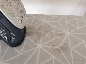 Rowenta DW6330 Eco Intelligence Dampfbügeleisen Wasseraustritt