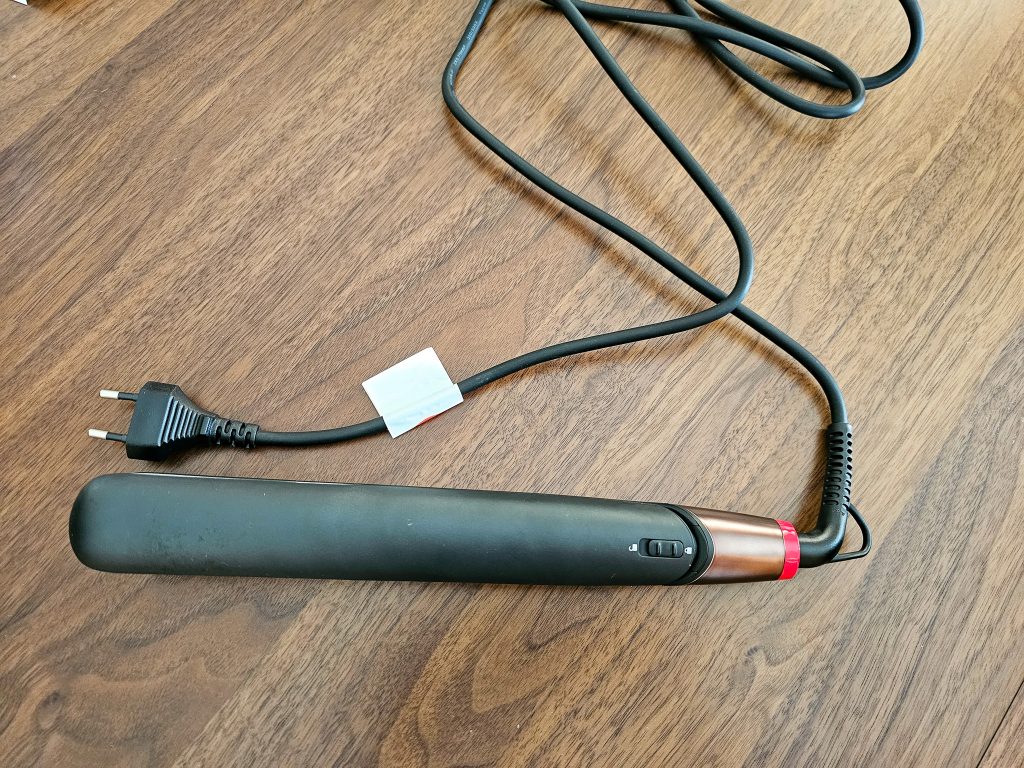 Rowenta x Karl Lagerfeld SF467L KPro Stylist Haarglätter mit offenem Kabel