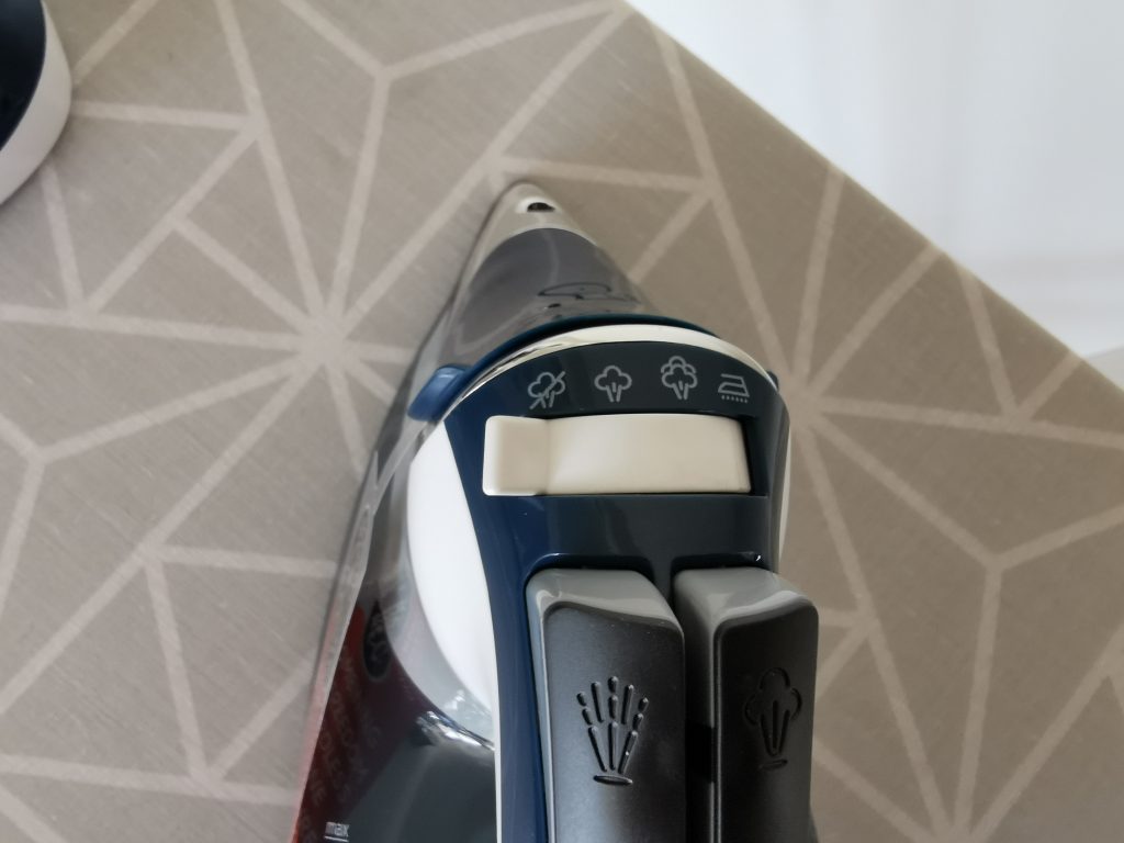 Russel Hobbs Cordless Bügeleisen Dampfregler