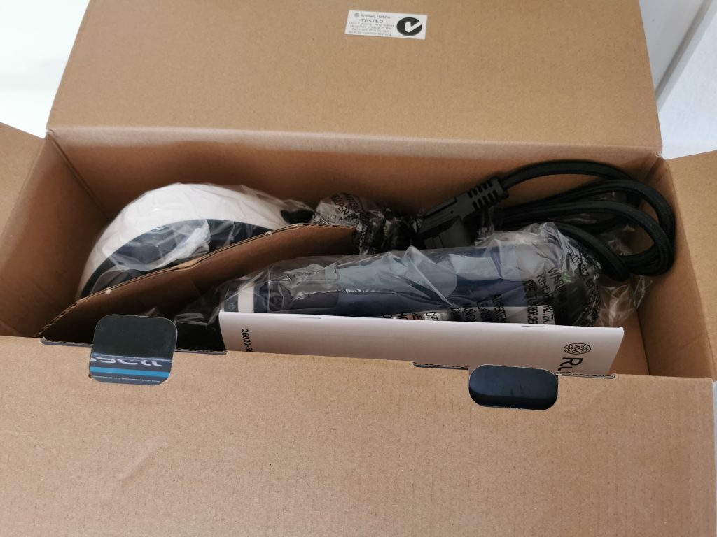 Russel Hobbs Cordless Bügeleisen geöffnet