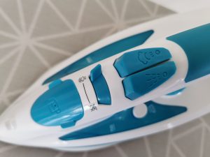 Russell Hobbs SupremeSteam Pro Dampfbügeleisen Dampfregulierung