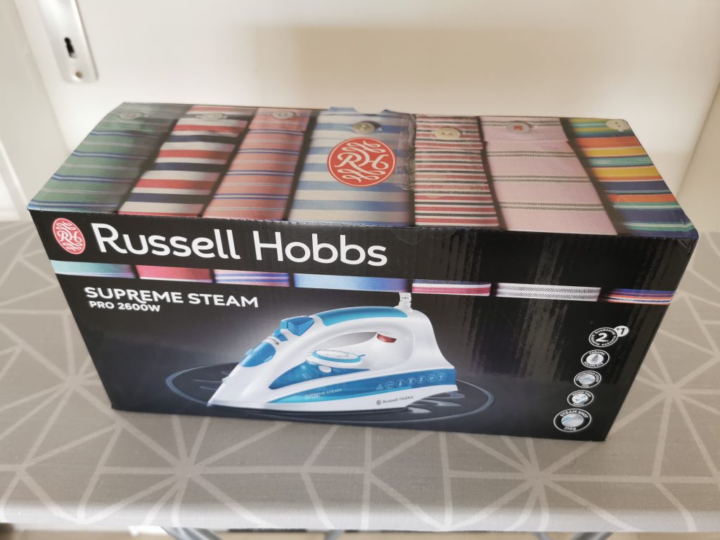 Russell Hobbs SupremeSteam Pro Dampfbügeleisen Verpackung