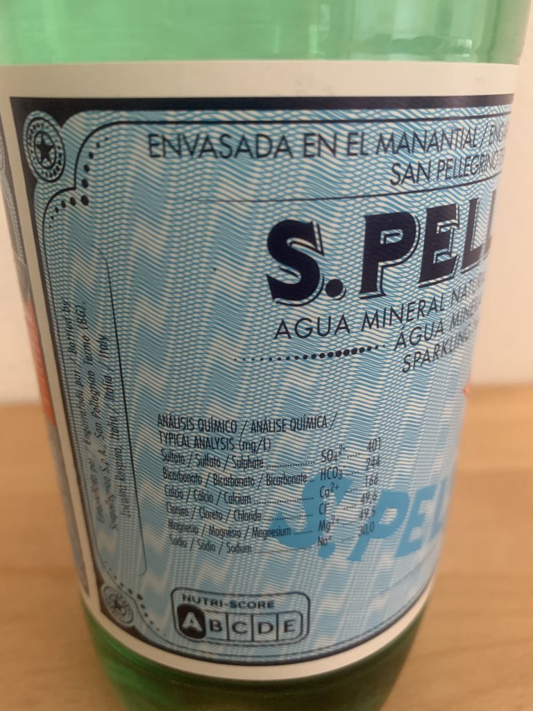 San Pellegrino Mineralwasser weitere Inhaltsstoffe Etikett
