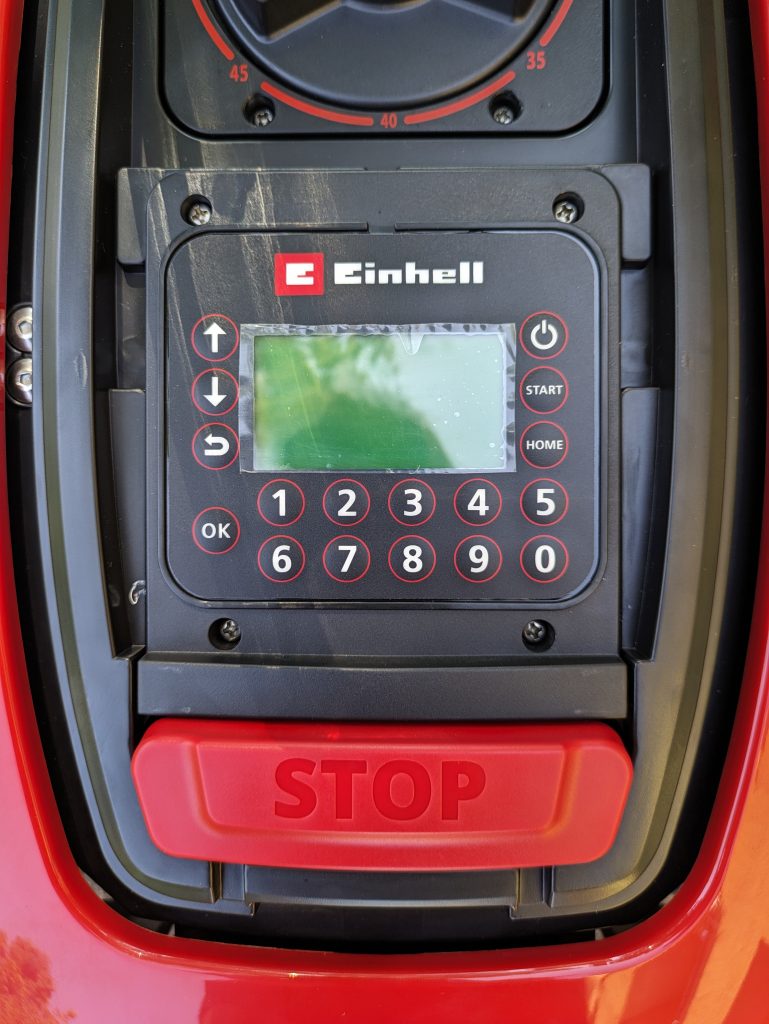 Tastenfeld des Einhell FREELEXO 1200 LCD BT Mähroboters