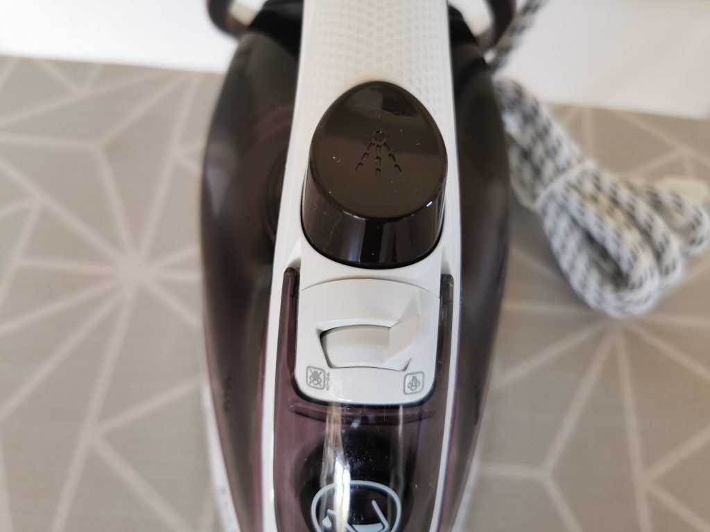 Tefal EasyGliss Plus Bügeleisen Dampfregler Detail