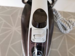 Tefal EasyGliss Plus Bügeleisen Dampfregler Detail