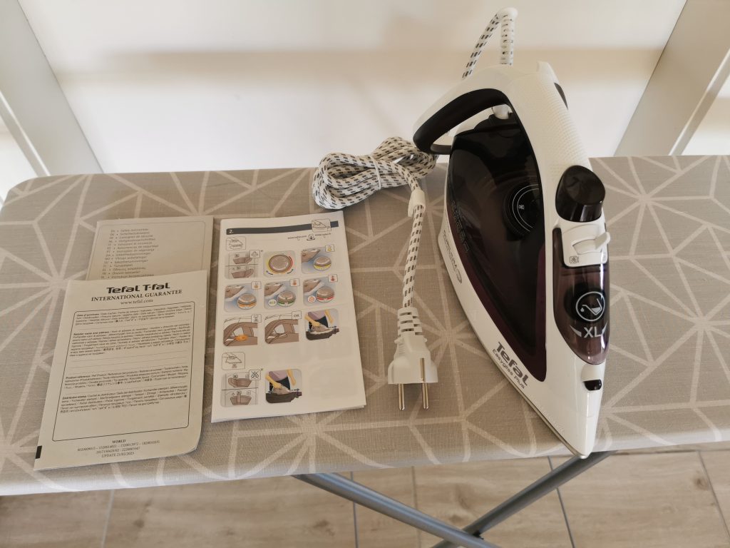 Tefal EasyGliss Plus Bügeleisen Lieferumfang