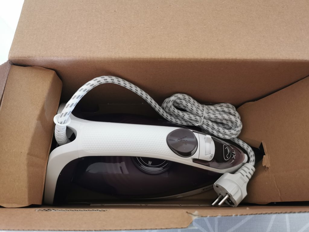 Tefal EasyGliss Plus Bügeleisen in Verpackung