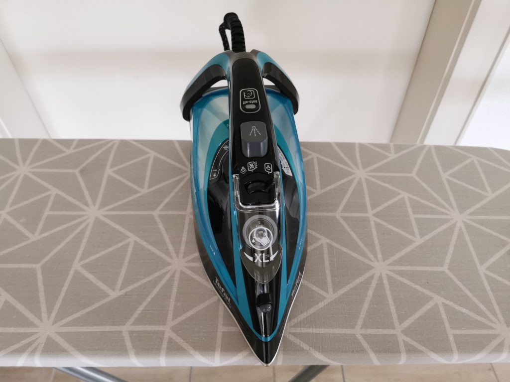 Tefal Ultimate Pure Dampfbügeleisen von vorn