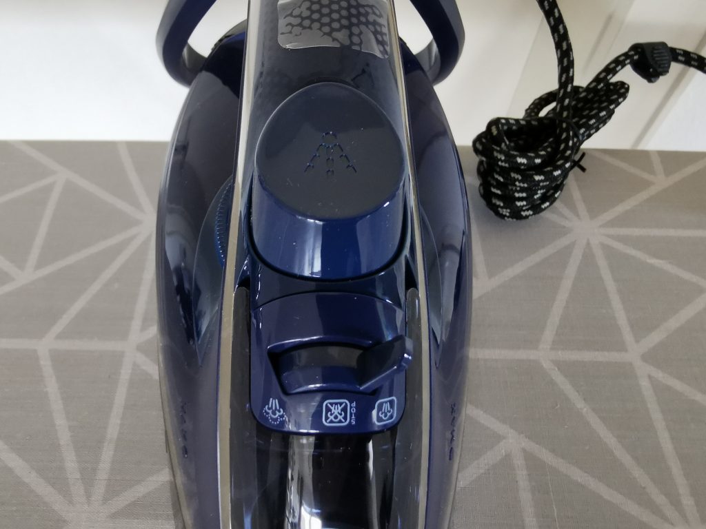 Tefal Ultragliss Bügeleisen Dampfregler detail