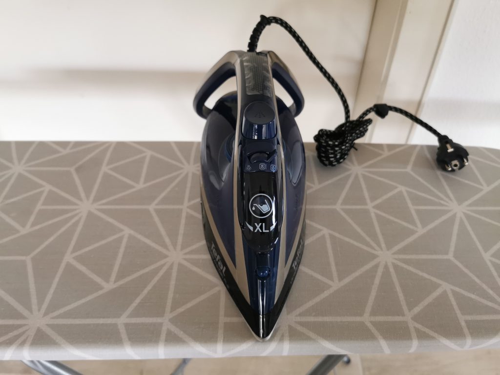 Tefal Ultragliss Bügeleisen Frontansicht