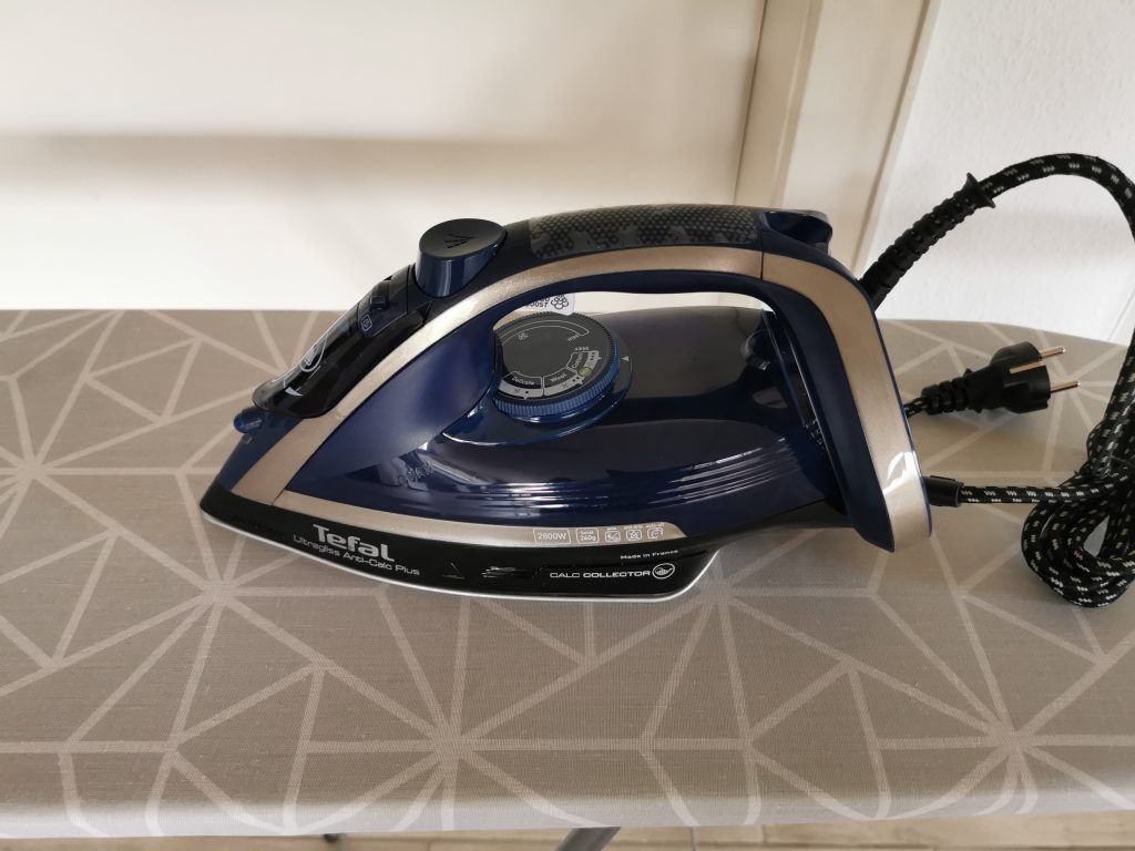 Tefal Ultragliss Bügeleisen Seitenansicht