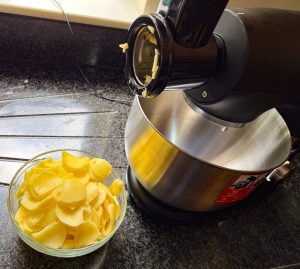 Test SEVERIN KM 3897 Küchenmaschine Multizerkleinerer-Aufsatz