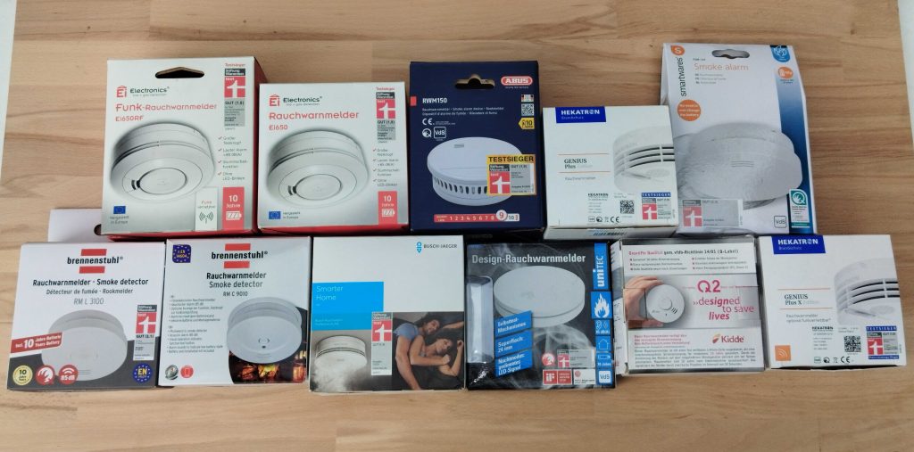 Verpackungen aller Rauchmelder im Test