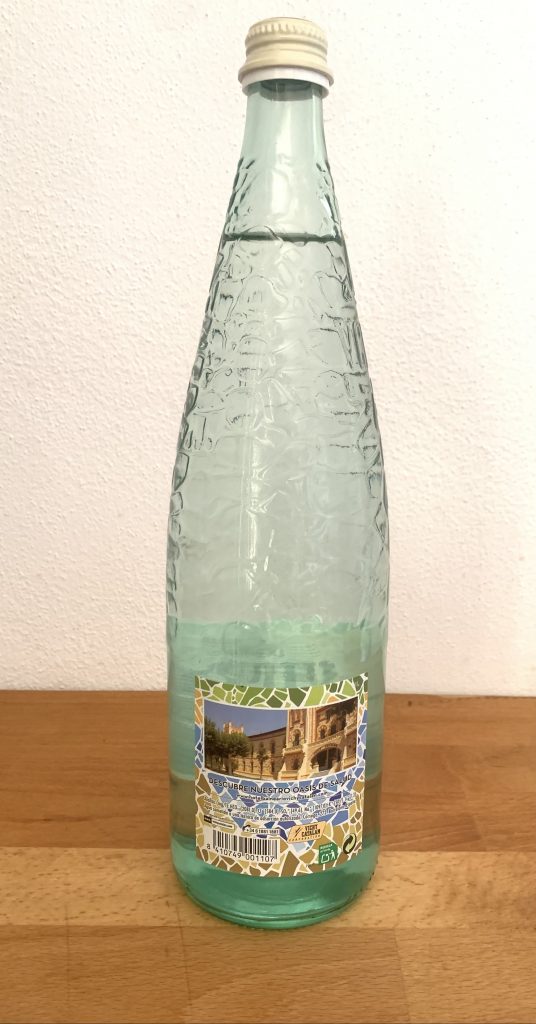 Vichy Catalán Mineralwasser Flasche von hinten