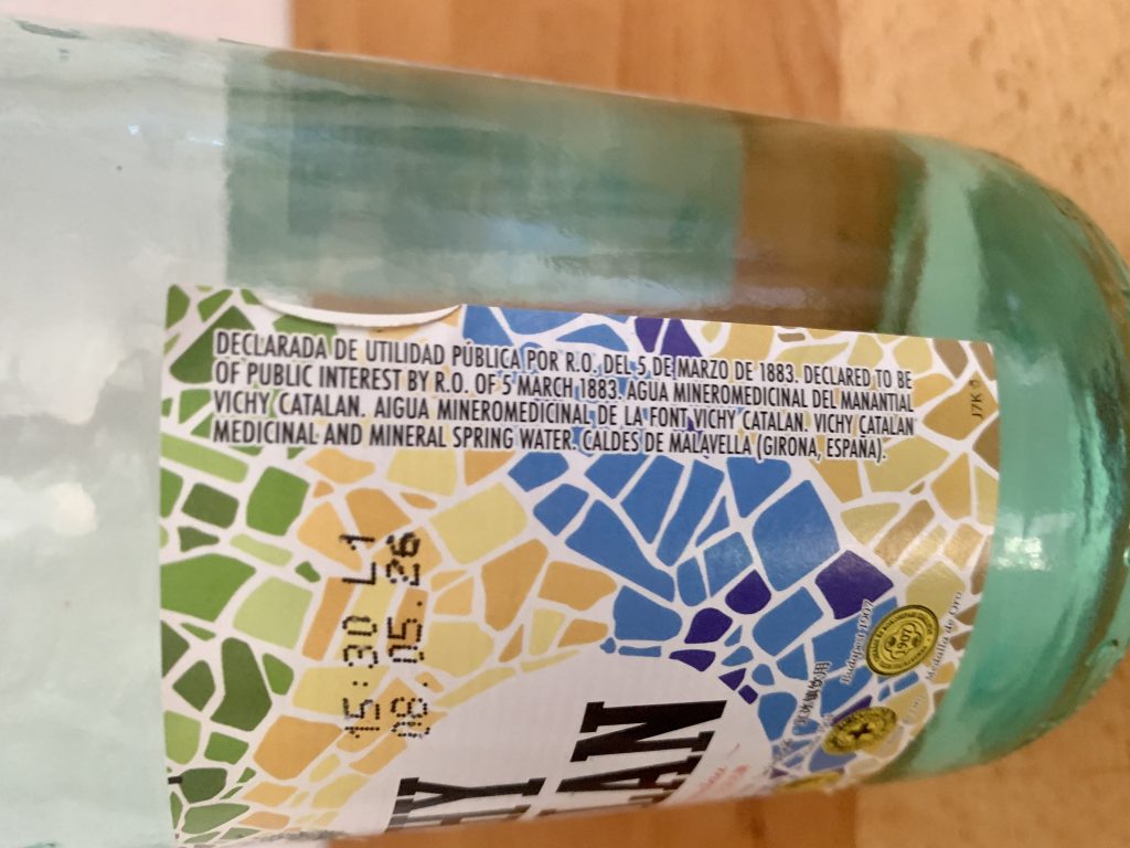 Vichy Catalán Mineralwasser Vorderetikett Seitliche Informationen