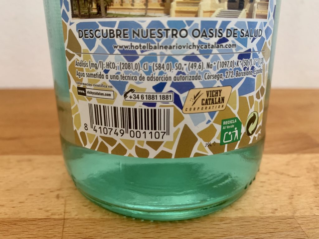 Vichy Catalán Mineralwasser Vorderetikett Seitliche Informationen Nahaufnahme Inhaltsstoffe