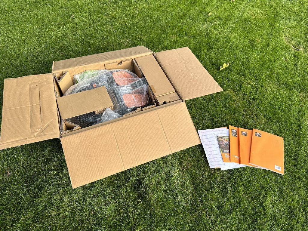 Worx Vision M600 Mähroboter Verpackung Anleitungen ausgepackt
