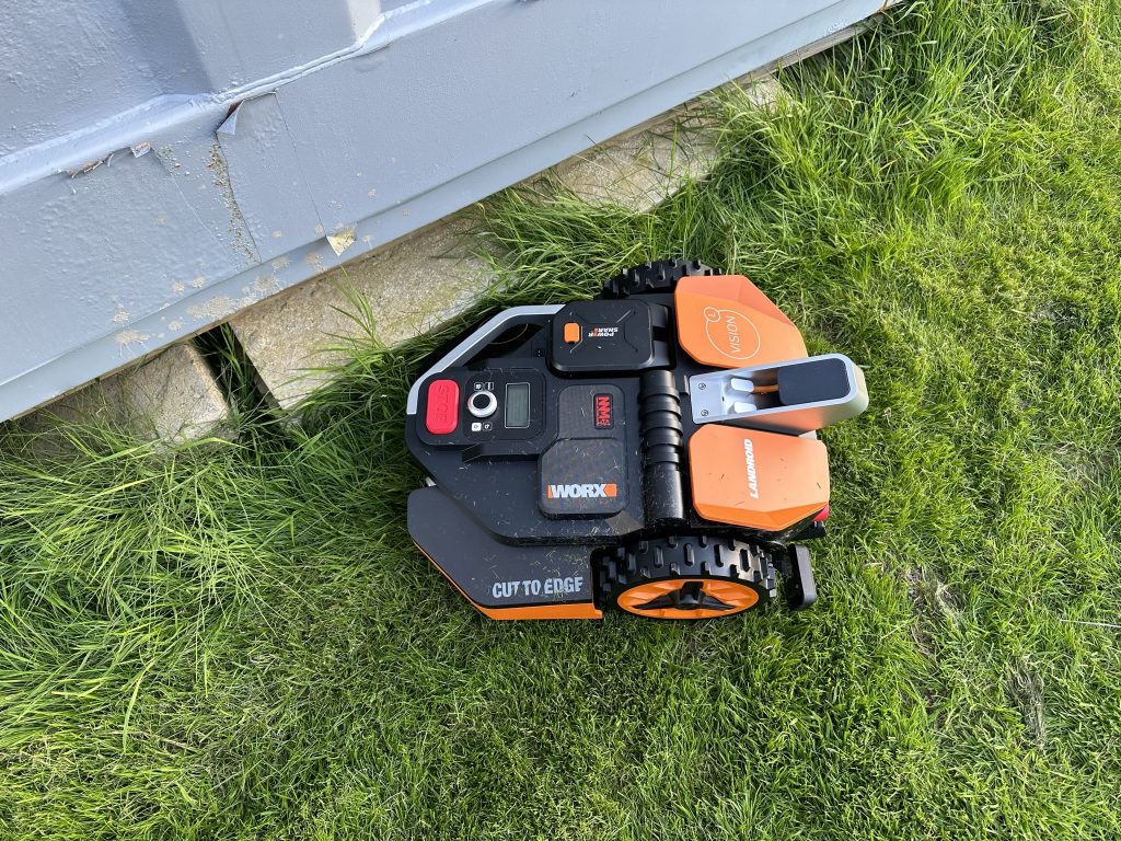 Worx Vision M600 Mähroboter von oben