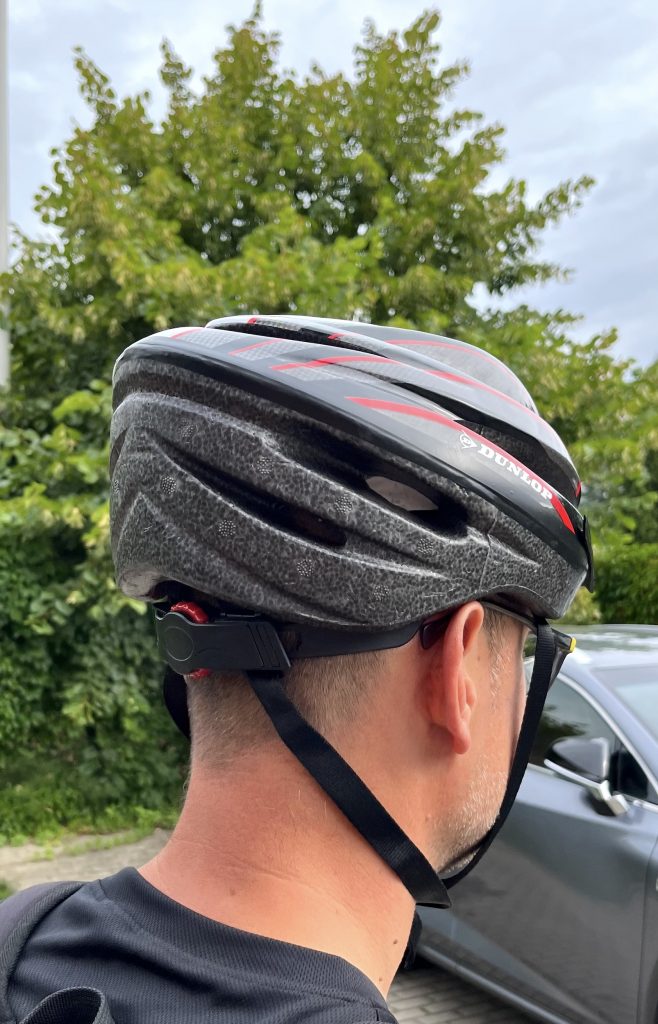 Dunlop HB13 Fahrradhelm Blick von hinten