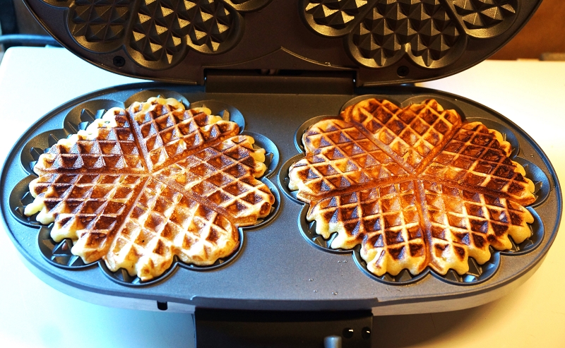 cloer 1329 Waffeln auf höchster Stufe gebacken