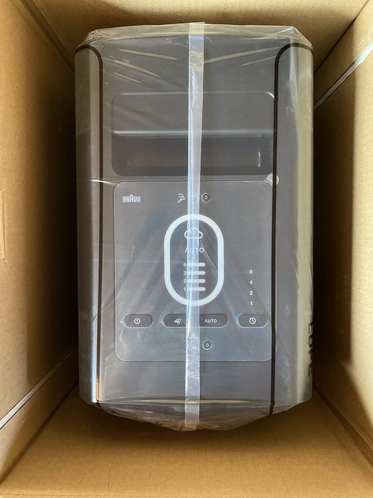 BRAUN Scan and Clean Luftreiniger in der Verpackung