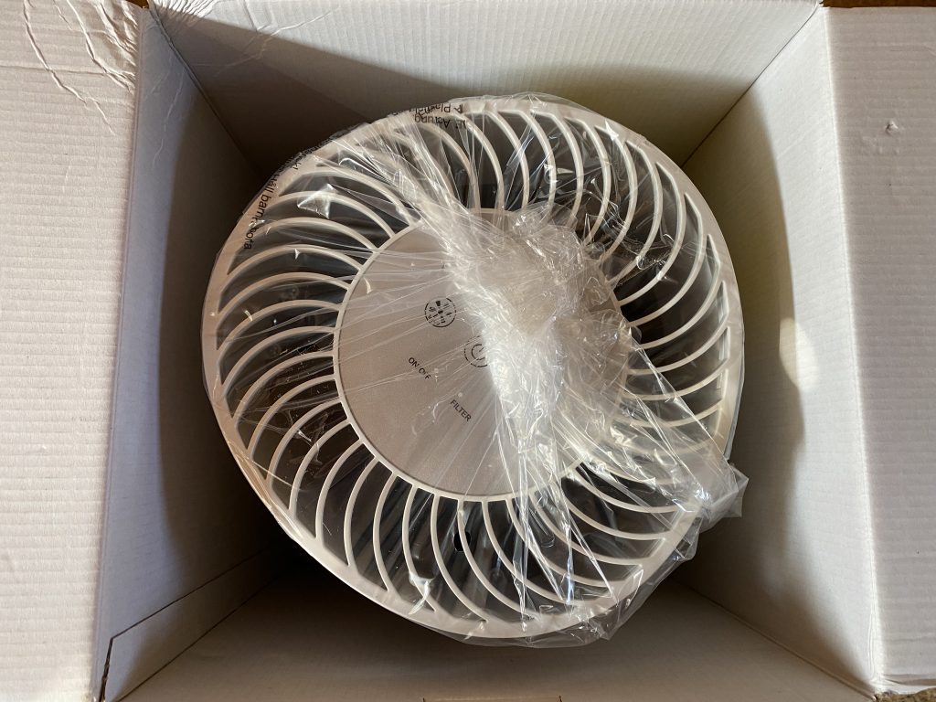 Beurer LR 220 Luftreiniger in der Verpackung